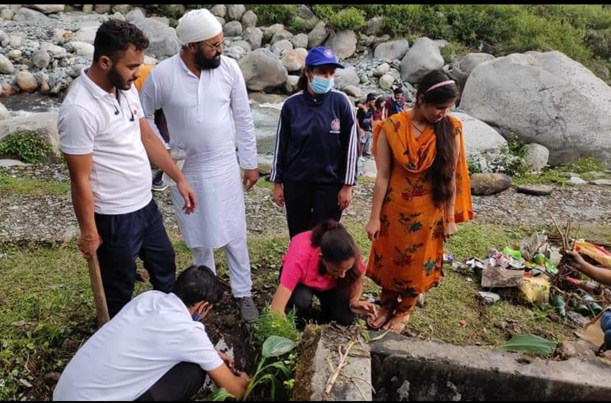  Himachal Youth's Initiative Restores 15 Ancient Water Resources, Wins Plan India Impact Awards