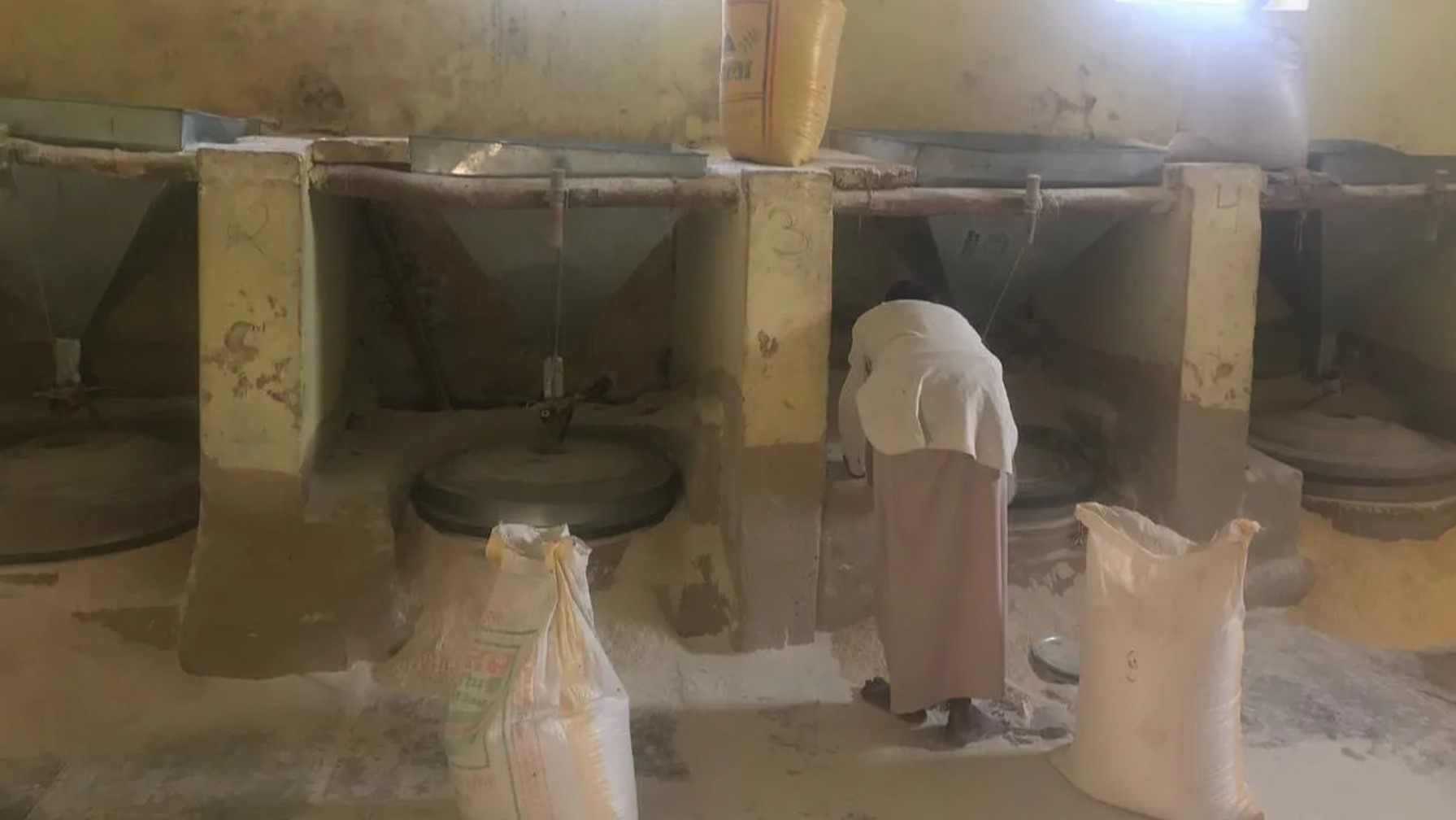 A Chandigarh Start-up is Reviving Traditional Atta-Making Techniques and Water Sources