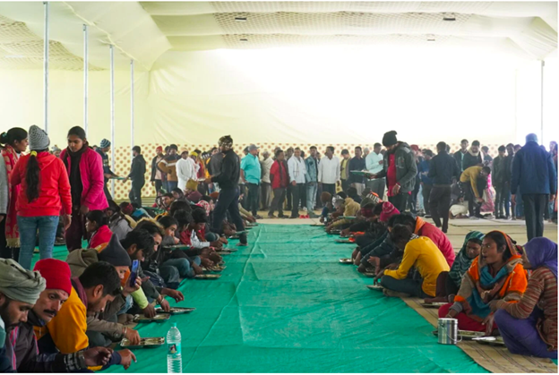 Akshaya Patra Foundation Serves 20,000 Meals Daily at Maha Kumbh