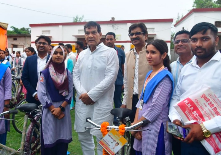 Avaada Group’s CSR Program Brings Mobility to Rural Students in Uttar Pradesh