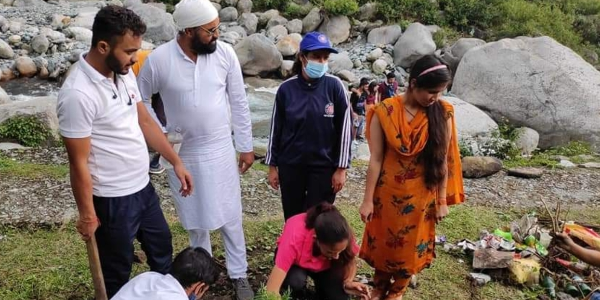 -Himachal-Youth's-Initiative-Restores-15-Ancient-Water-Resources,-Wins-Plan-India-Impact-Awards