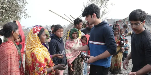 Uday-Bhatia's-Innovative-'Uday-Electric'-Bulbs-Illuminate-Rural-India-with-Built-in-Inverter-