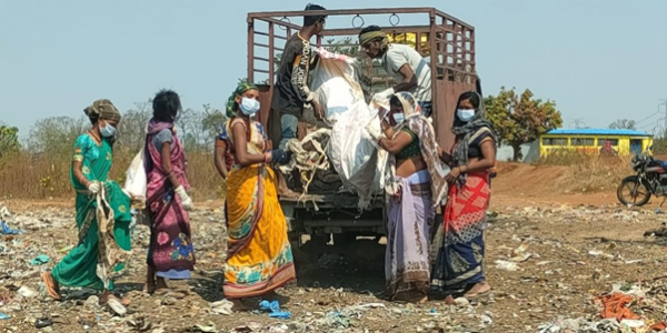 Ambuja-Cements'-CSR-Initiative--Driving-Plastic-Waste-Management-in-Vadnagar